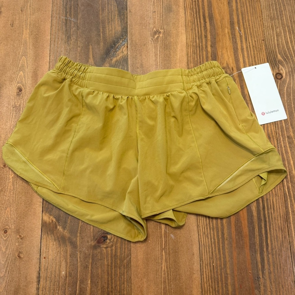 Lululemon Hotty Hot LR Short *Lined 4" Size 12 Tall Golden Color Running